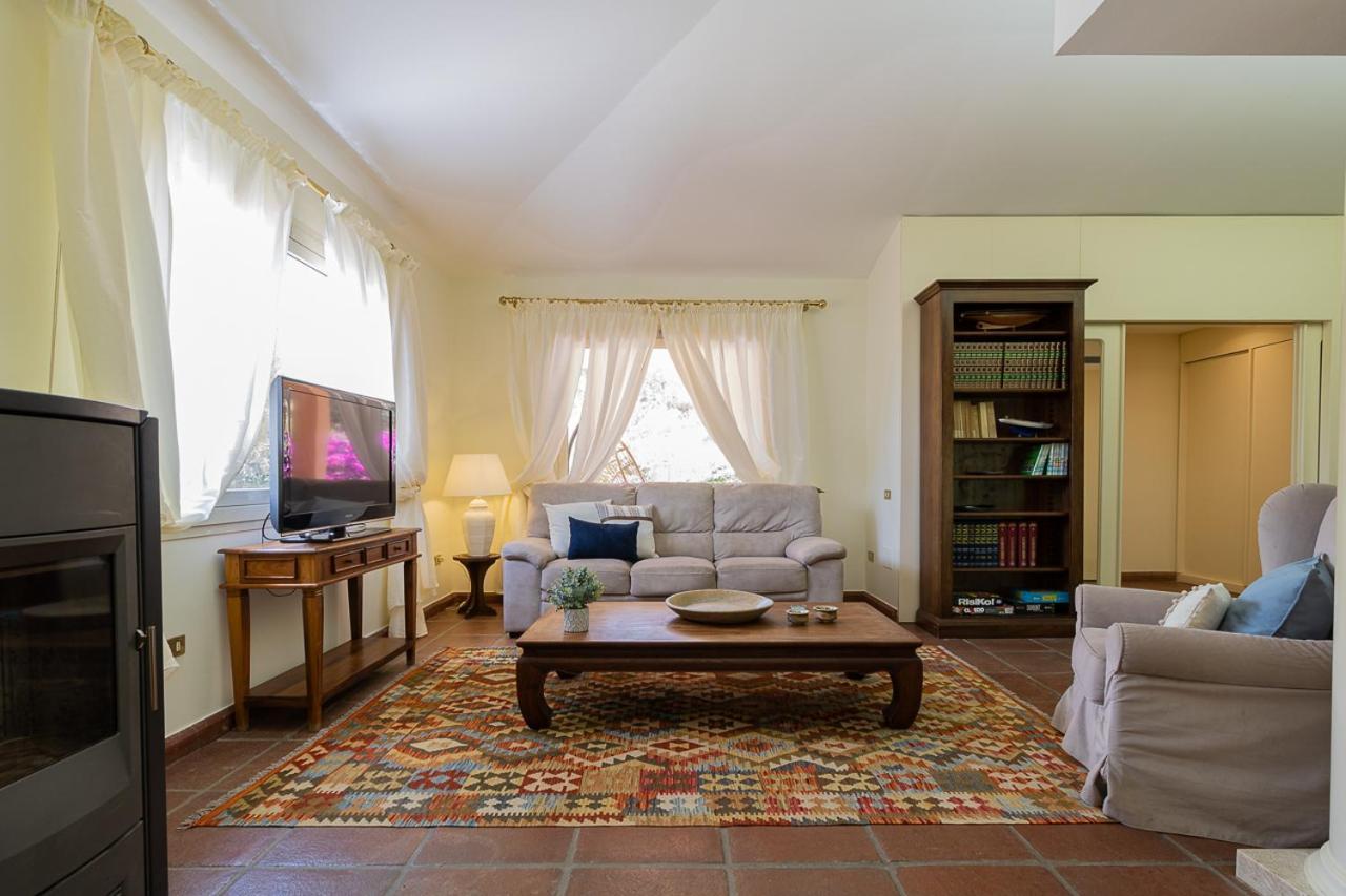 Villa Caterina La Maddalena  外观 照片