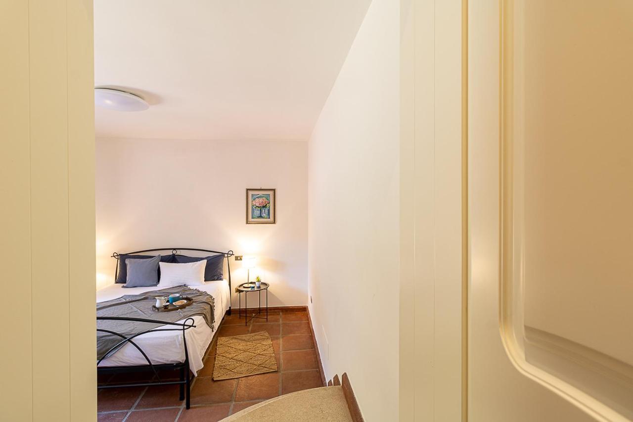 Villa Caterina La Maddalena  外观 照片