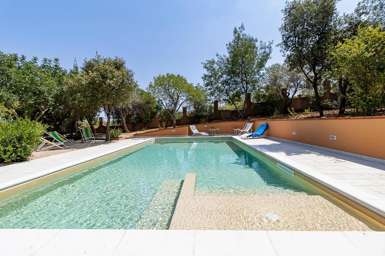 Villa Caterina La Maddalena  外观 照片