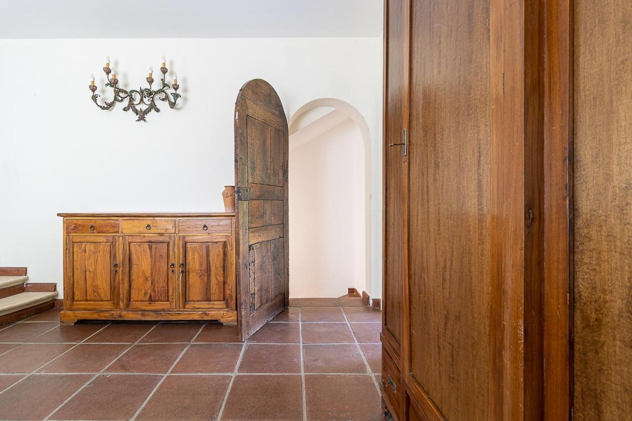 Villa Caterina La Maddalena  外观 照片