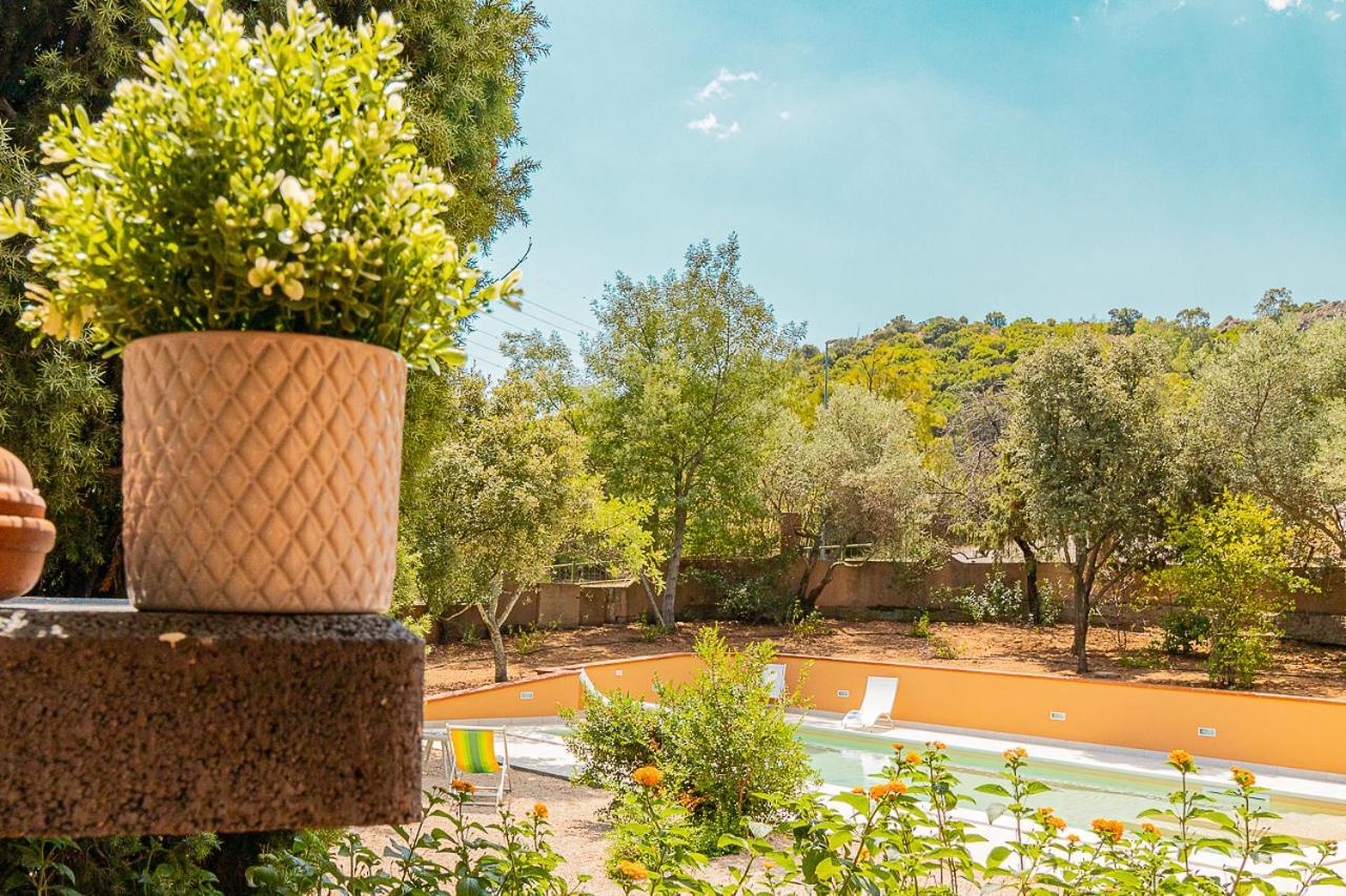 Villa Caterina La Maddalena  外观 照片