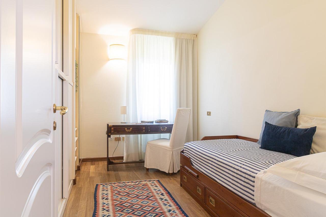 Villa Caterina La Maddalena  外观 照片