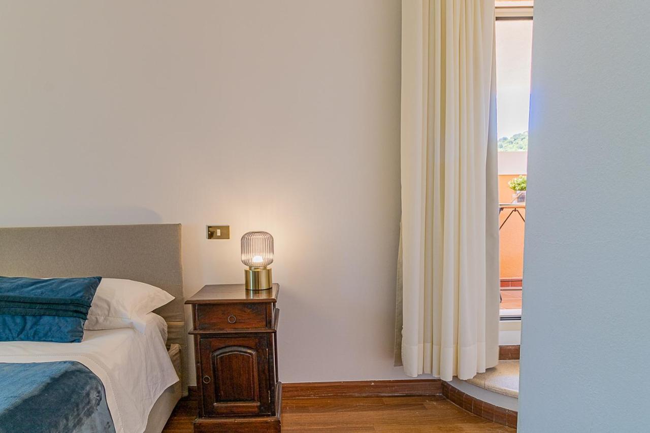 Villa Caterina La Maddalena  外观 照片